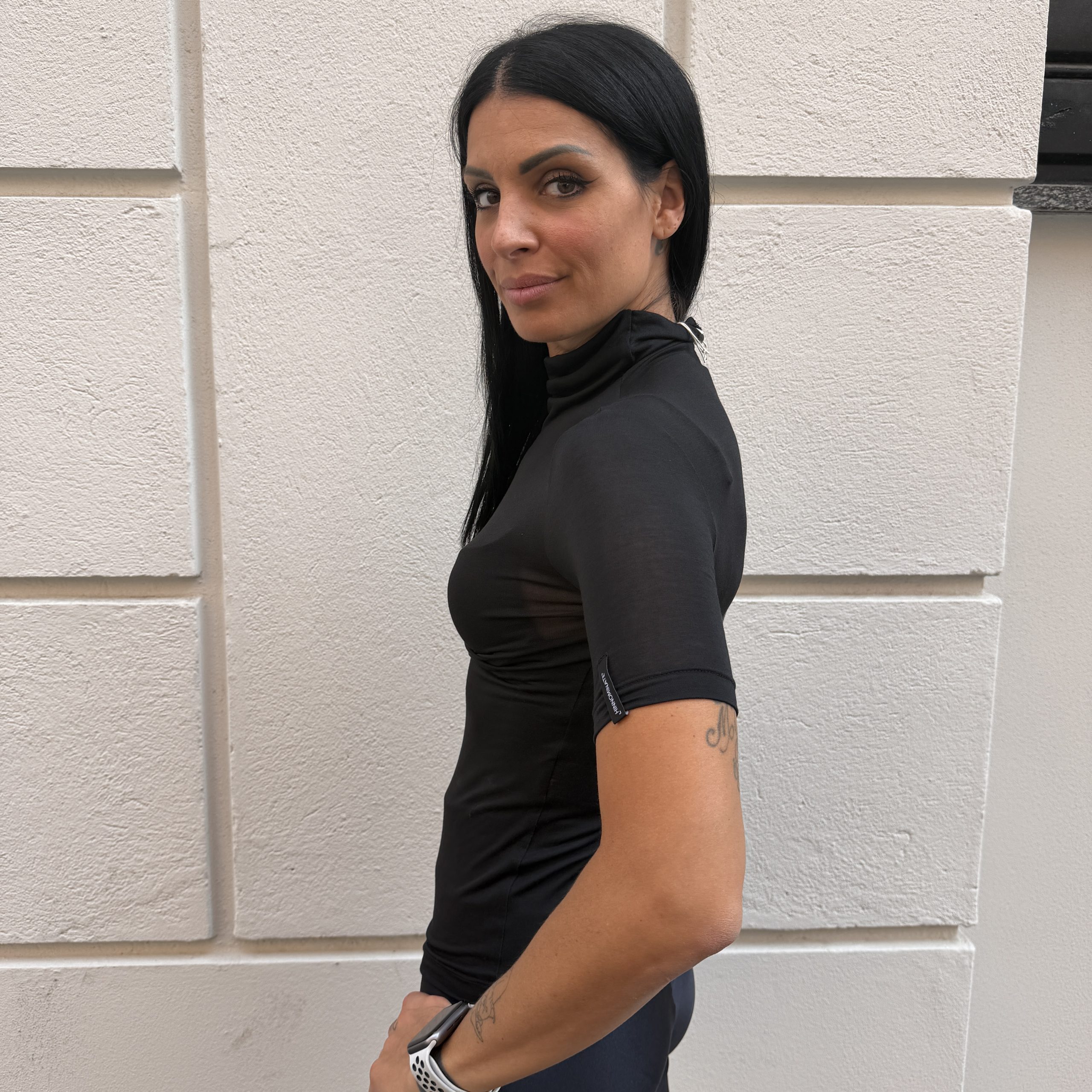 Hinnominate - Maglia a lupetto in prima lana - HMABW03151 - Nero - immagine 2