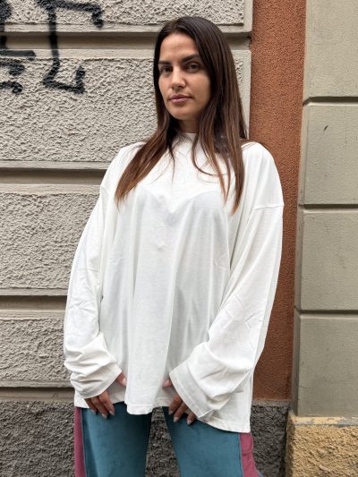 Kostumn1 - T-shirt over manica lunga con ricamo - KE2606 - Off white