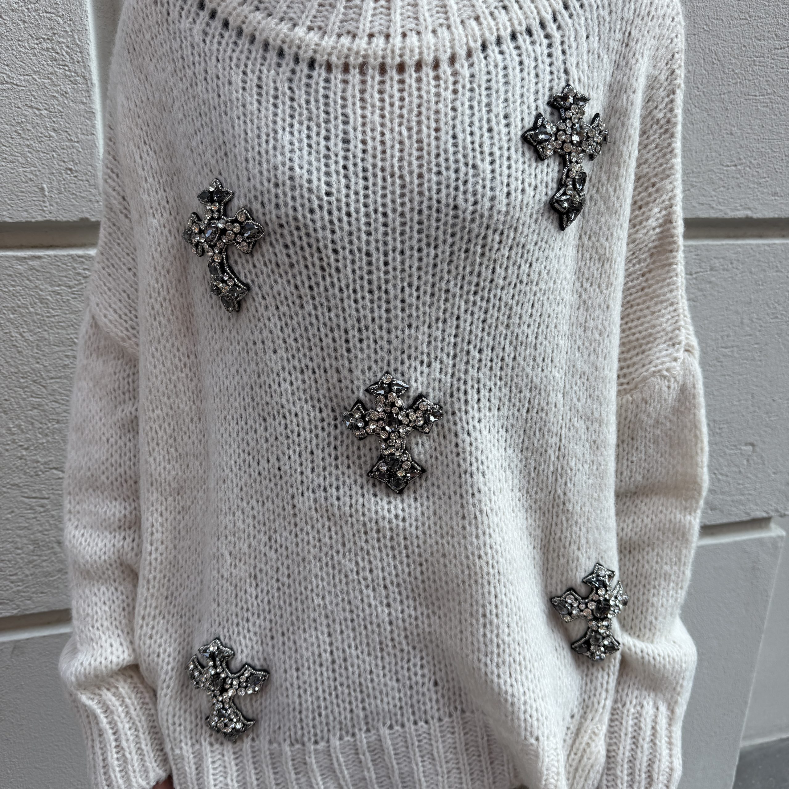 WONDERLAND - Pull oversize croci - Latte - immagine 4