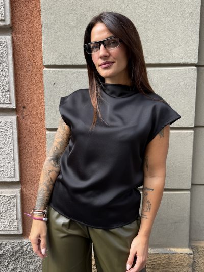 Gaelle Paris - Blusa con collo a cratere e mancia corta - GAABW11200 - Nero