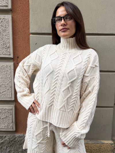 Gaelle Paris - Pullover con motivo a treccia e collo alto - GAABW11430 - Crema