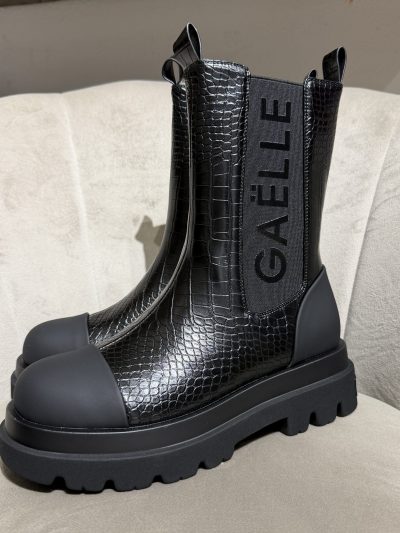 Gaelle Paris - Beatles boots con inserti cocco e logo stampato - GACAW01830 - Nero