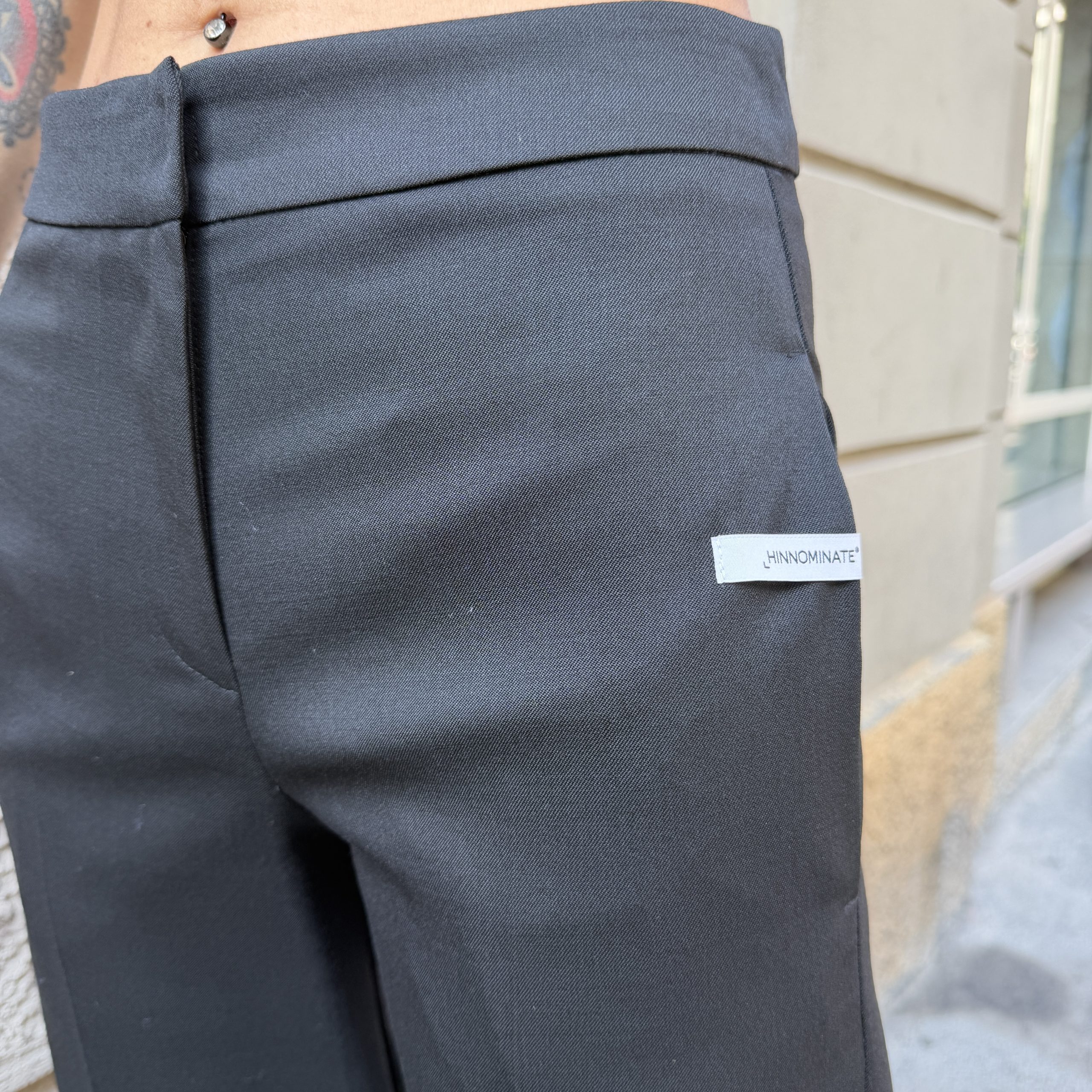 Hinnominate - Pantalone flare in frescolana - HMABW03216 - Nero - immagine 5