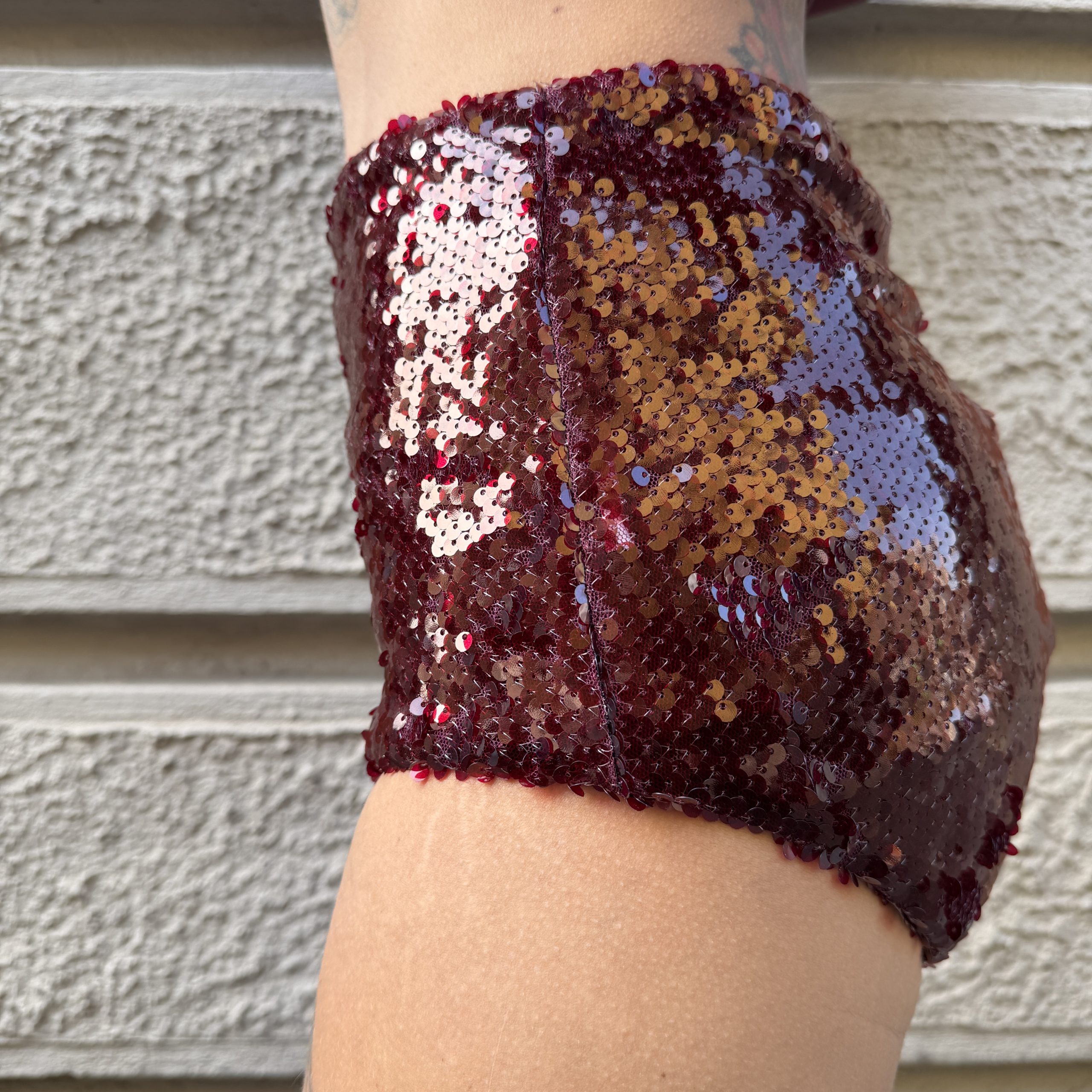 Kostumn1 - Mini short in paillettes - KE2655 - Bordeaux - immagine 2
