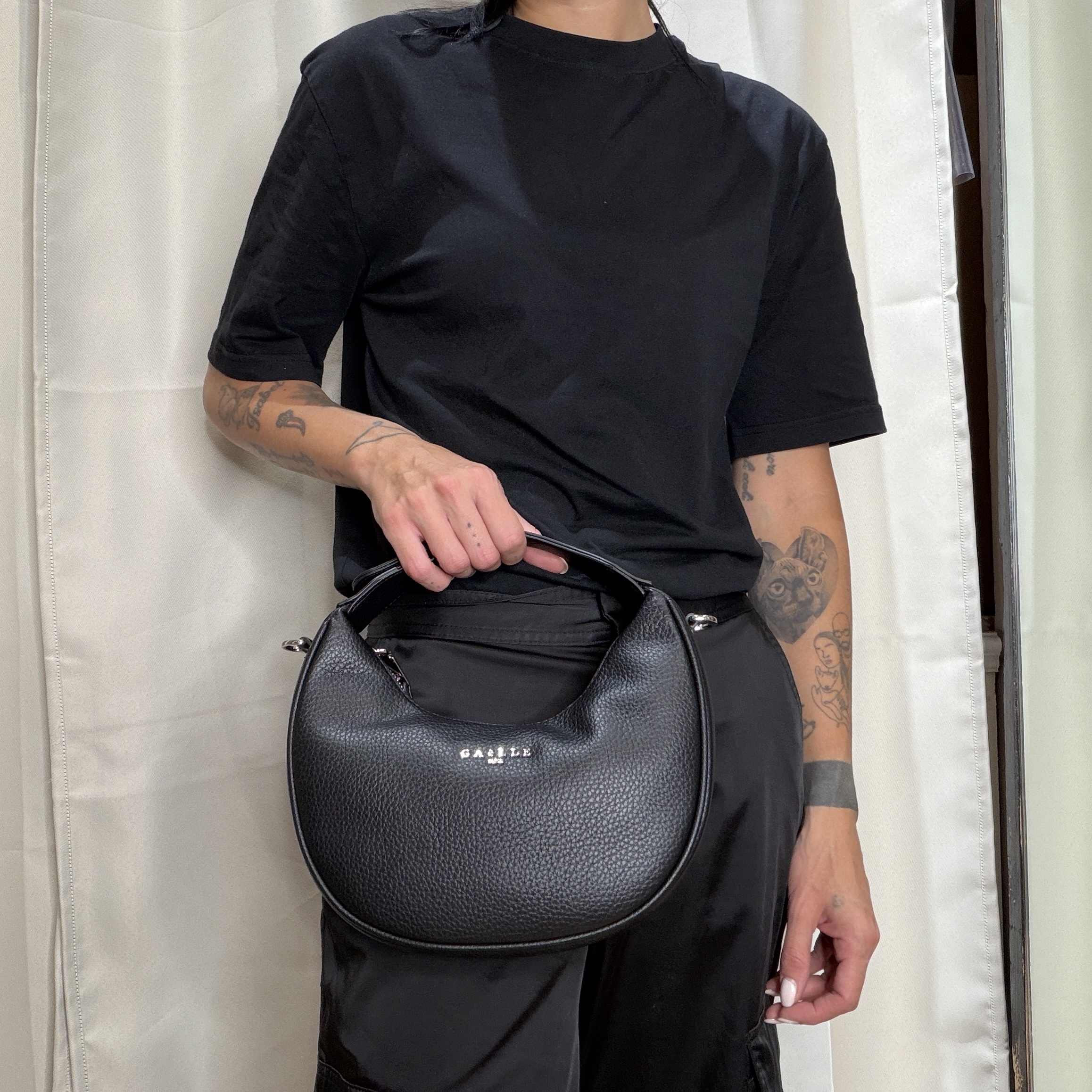 Gaelle Paris - Mini hobo bag essential bottalato - GAACW03223 - Nero - immagine 2