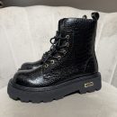 Cult - Anfibio 6 buchi in eco pelle stampa coccodrillo - SLASH 3037 - CLW303700 - Nero